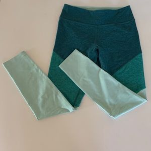 Outdoor voices tri-tone legging